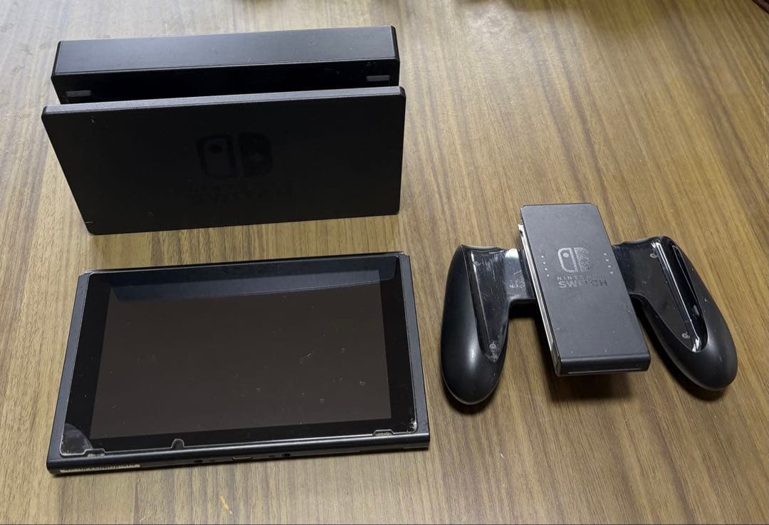 Nintendo Switch ジョイコンなし本体