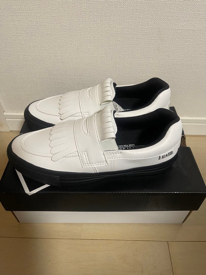 新品★コンバースCONVERSE★可愛いゴルフシューズ★スリッポンフリンジ白24