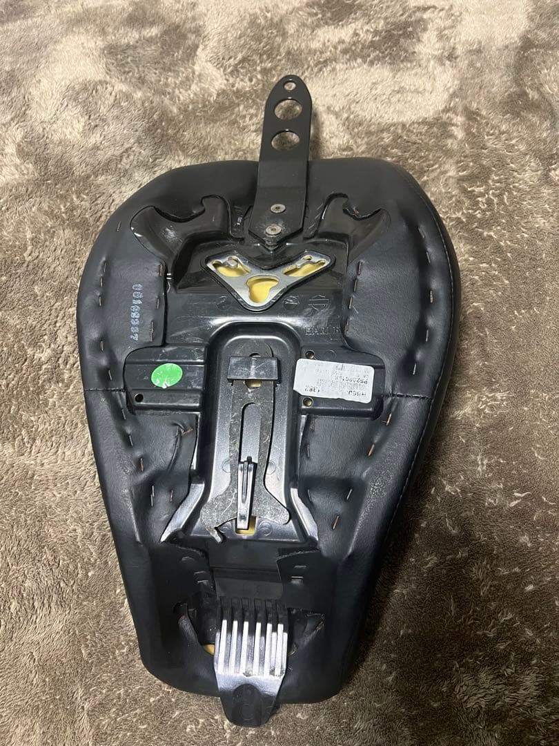 【値下げOK】純正シングルシート　ハーレー　スポーツスター　XL1200X
