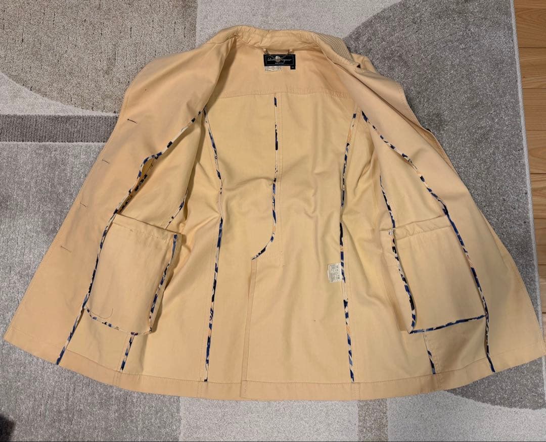 【美品】Salvatore Ferragamo ベージュトレンチコート 40
