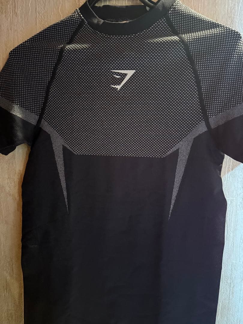 トップス  onyx V5 GREY&BLACK T-shirts