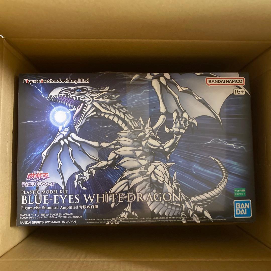 新品　未開封　青眼の白龍　ブルーアイズホワイトドラゴン　フィギュア　プラモデル