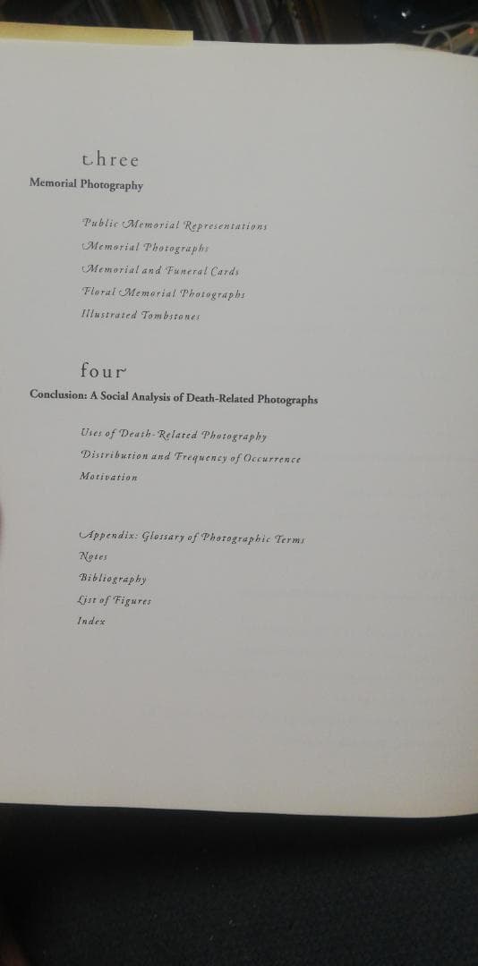 洋書 Secure the Shadow: Death and Photography