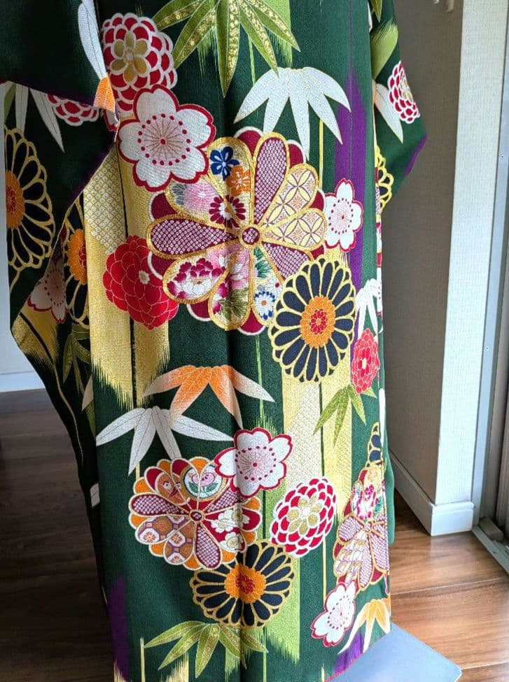 振袖　ほぼ未使用　金駒刺繍　トール　L寸