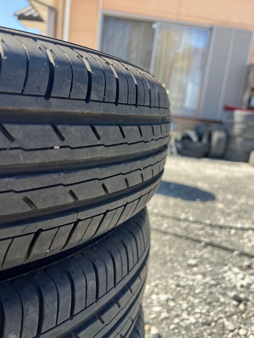 ヨコハマ　ブルーアース　es es32 175/70r14 25年製　9部山