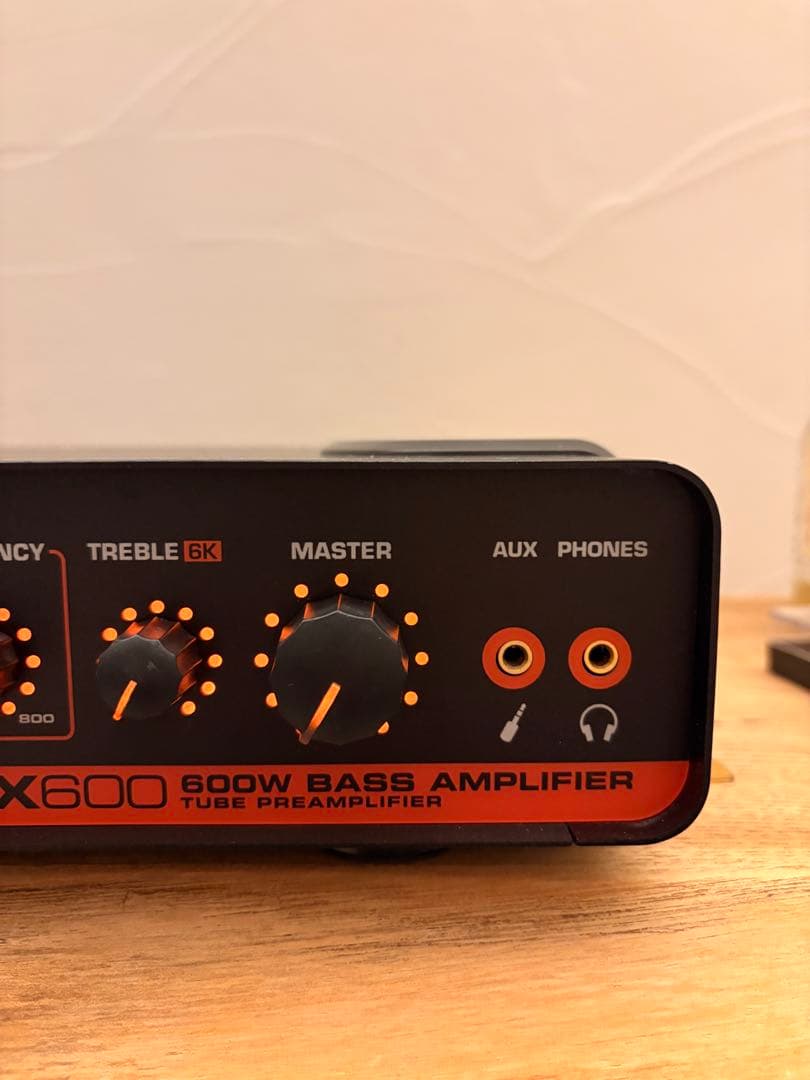 Hartke TX600 ベース用アンプ　動作良好